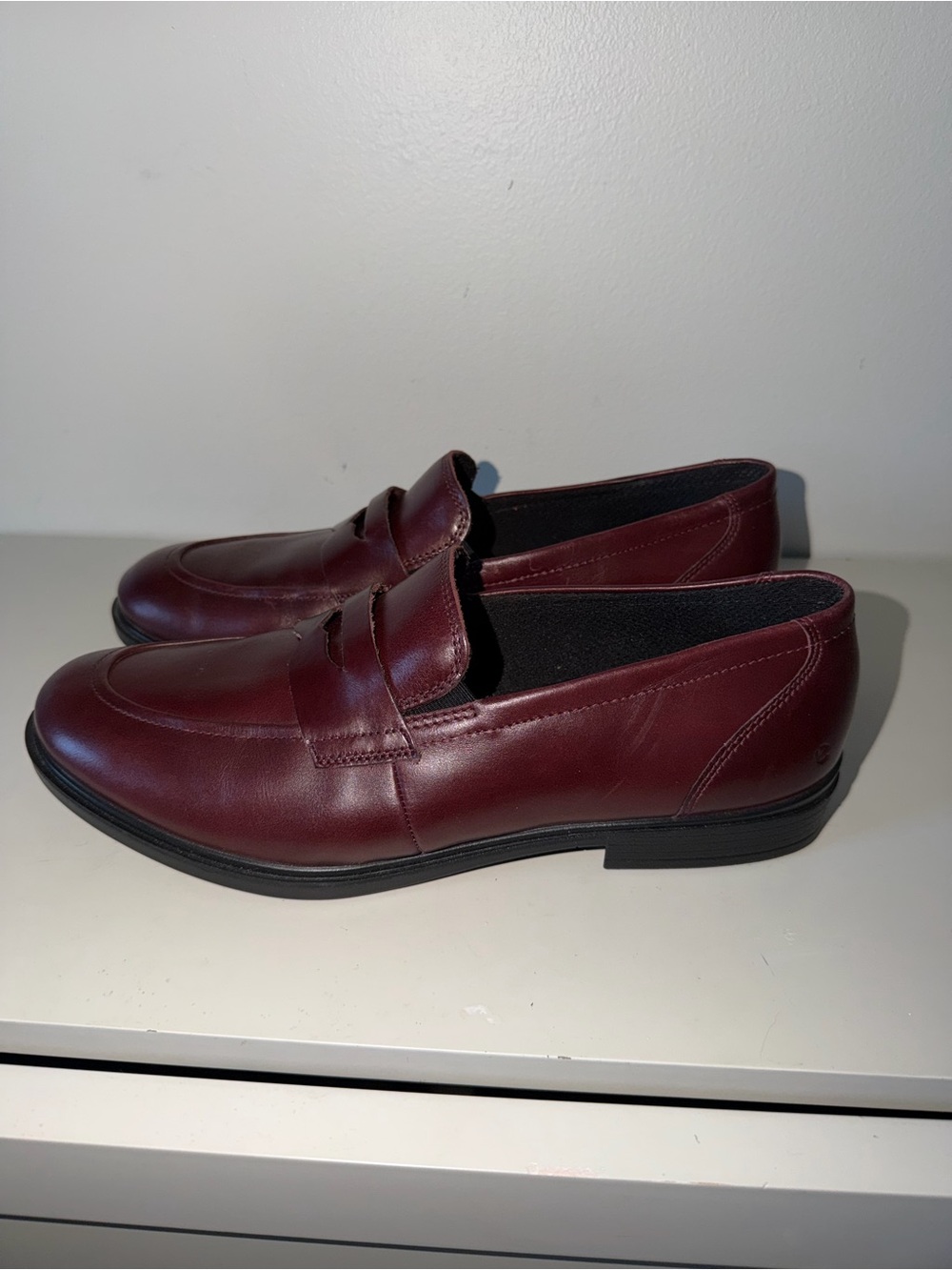 Ecco Women's Burgundy Penny Loafers - Picture 5 of 11